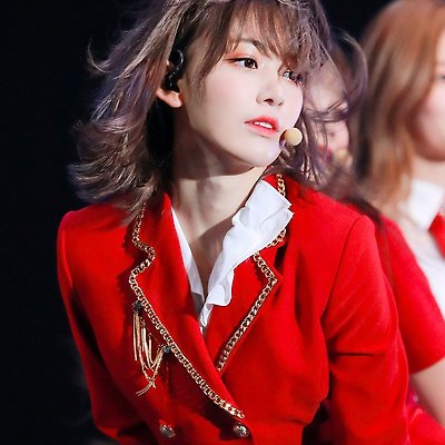 일본 콘서트에서 멋쁨 돋는 미야와키 사쿠라