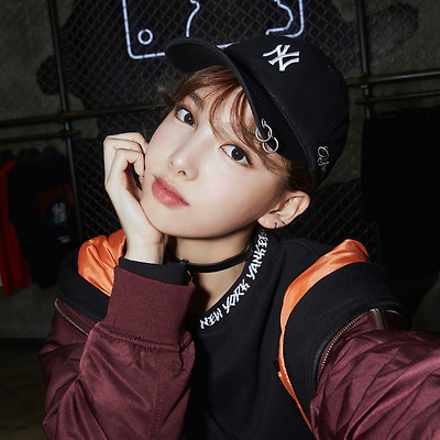 트와이스 나연 MLB 2017 가을 셀카 컨셉 고화질 화보 5장