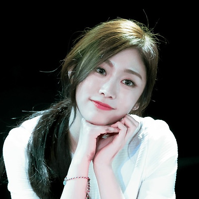 러블리즈 지수 고화질 사진 7장