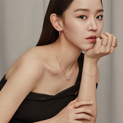 신혜선 러브캣비쥬 파사쥬1823 컬렉션 초고화질 화보 4장