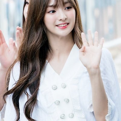 프로미스나인 이나경 고화질 사진 6장