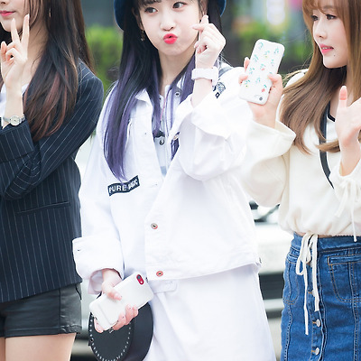 180427 뮤직뱅크 출근길 러블리즈 지애