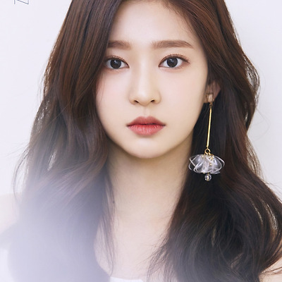 아이즈원 데뷔 미니 앨범 '컬러라이즈(COLOR*IZ)' 김민주 권은비 강혜원 티저 초고화질 화보 9장
