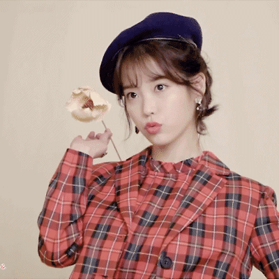 아이유 2018 캘린더 프리뷰