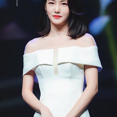 피곤해보여도 눈 부시게 아름다운 신예은의 근황