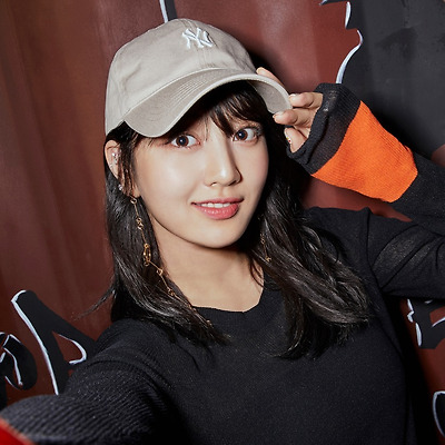 트와이스 지효 MLB 2017 가을 셀카 컨셉 고화질 화보 5장