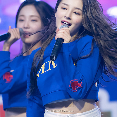모모랜드(MOMOLAND), 낸시(NANCY): 밀양시민의 날 #1