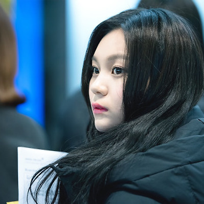 2017.12.16 김포공항 출발 엄지 Pic