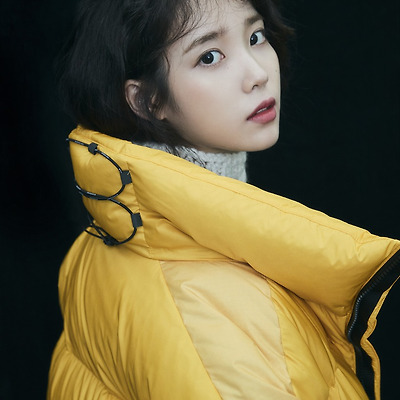 아이유 뉴발란스 뉴워커스 다운 노랑 핑크 초고화질 화보 8장