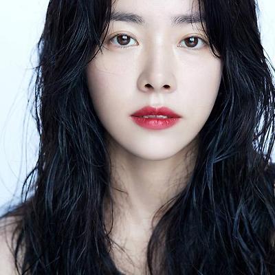 한지민(Han Ji-min) 영화 조제 인터뷰 고화질 화보 9장