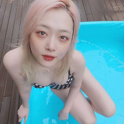 설리 비키니