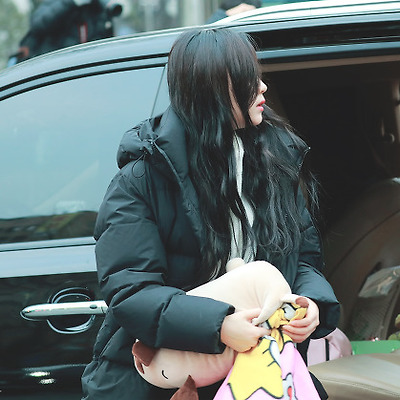2017.12.29 KBS 가요대축제 출근 엄지 Pic