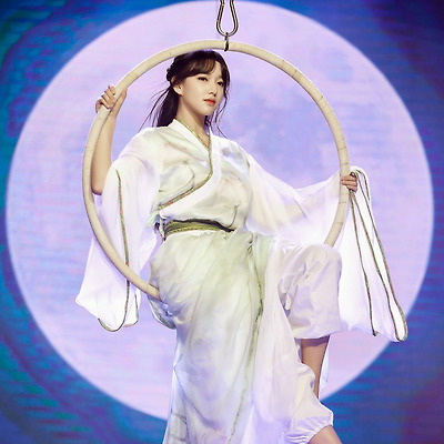 우주소녀 성소 중국 후난TV 중추절 특집 방송 출연 고화질 사진 9장