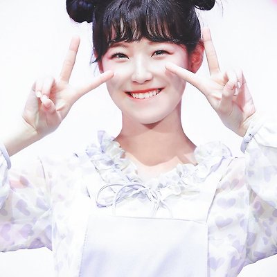 프로미스나인 백지헌 고화질 이미지들 B - 18장
