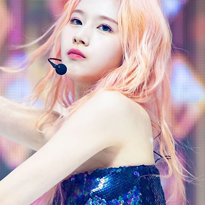 치명적인 쇼케이스의 트와이스 사나
