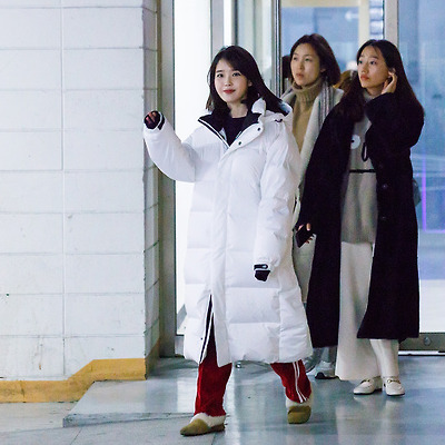 180117 아이유 JTBC 뉴스룸 퇴근 직찍