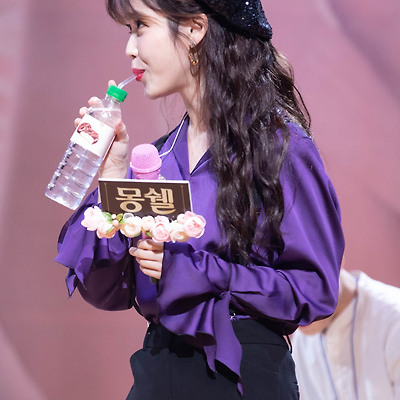 180525 몽쉘 힐링라이브 아이유 직찍 by 글라라