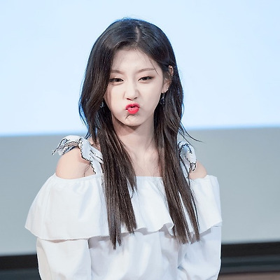 러블리즈 예인이 고화질 사진 8장
