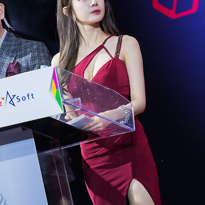 신예지 아나운서, 국제게임전시회 지스타(G-STAR)