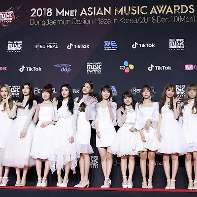 아이즈원 2018 MAMA 레드카펫 고화질 사진 13장
