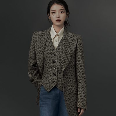 아이유 GQ 12월호 화보 & 인터뷰