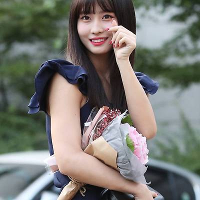 180720 뮤직뱅크 출근길 트와이스 모모 직찍