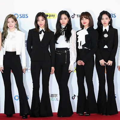 트와이스 2018 SBS 가요대전 레드카펫 고화질 사진 10장