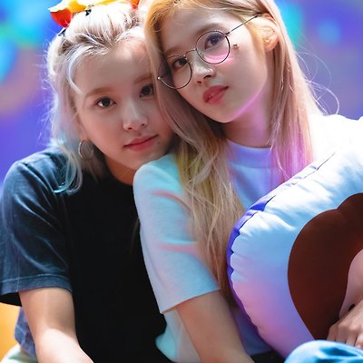 트와이스 사나, 여초 사이트 덕분에 빠심 200% 충전
