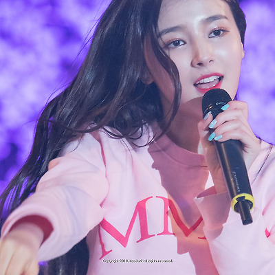 모모랜드(MOMOLAND), 낸시(NANCY): 경주 벚꽃축제 #2