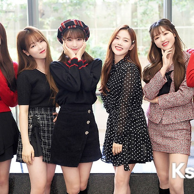 OH MY GIRL(오마이걸) 케이스타일 일본 데뷔 1주년 인터뷰 고화질 화보 9장