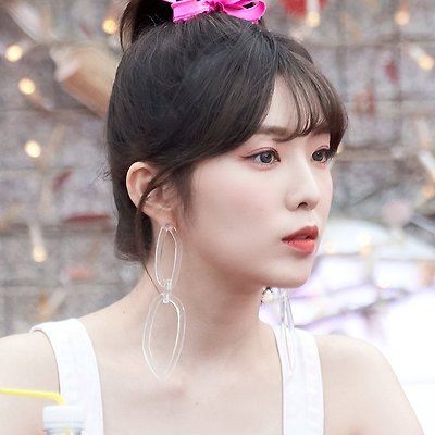 아이린, 잠시 앞머리를 붙였었던 레드벨벳 팬싸인회