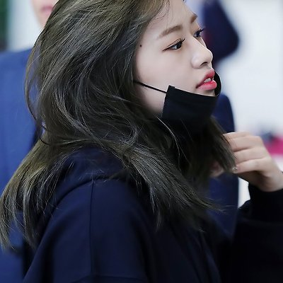 아이즈원 안유진, 멋져도 너무 멋진 공항 모먼트
