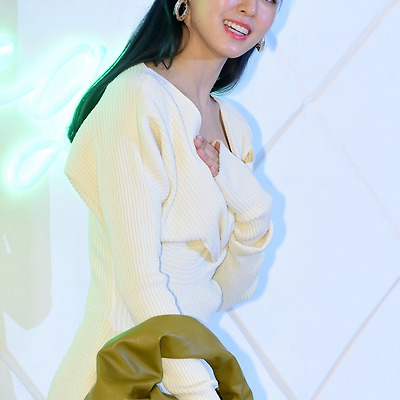 AOA 설현 보테가 베네타  파우치 팝업스토어  오픈 행사 고화질 사진 7장