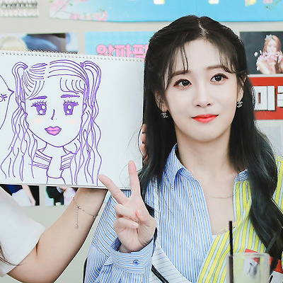 190821 아이돌카페 러블리즈 지애