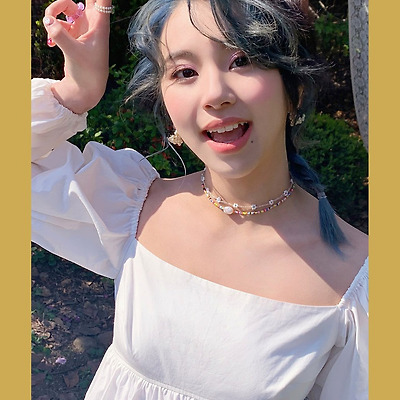 트와이스[TWICE] 9번째 미니앨범  MORE & MORE  포토카드 ① 고화질 화보 9장
