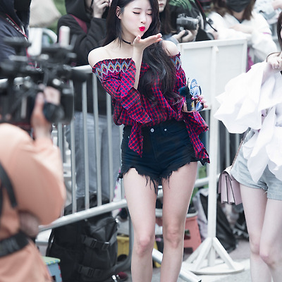 180511 뮤직뱅크 출근길 이미주