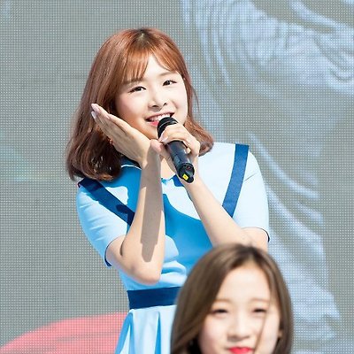 171028 아산 걷기대회 에이프릴 채원 직찍
