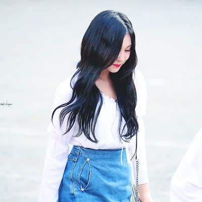 2018.07.27 뮤직뱅크 출근 엄지 Pic