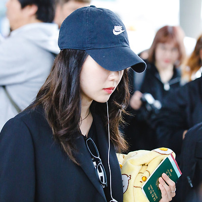 180501 인천공항 레드벨벳 아이린 입국 직찍