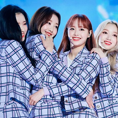 이달의소녀 180902 스카이페스티벌 츄 고화질 사진 18장