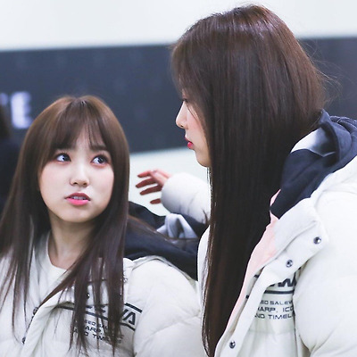 아이즈원 야부키 나코 보살피는 강혜원