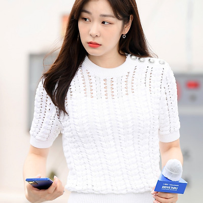 김연아 SKT 갤럭시 노트20 5G 드라이브 스루 행사 고화질 사진 4장