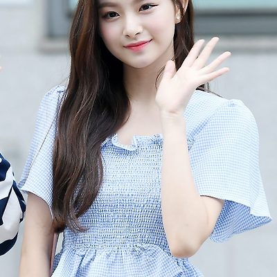 [왕이/런] 중국으로 돌아갔다 [WANG YI REN, 王怡人]