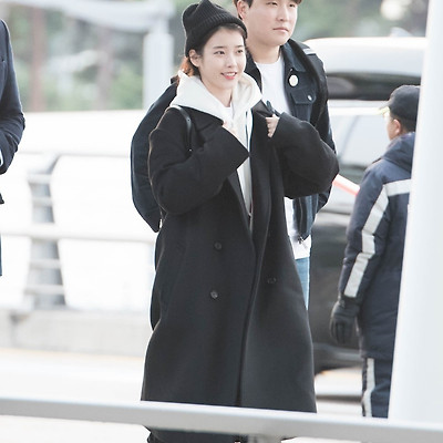 [17.11.24] 인천공항 아이유 출국 직찍 by 두탕구리