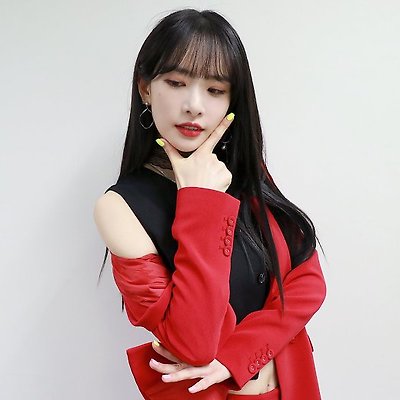 두산 시구시타 우주소녀 루다 설아 직찍