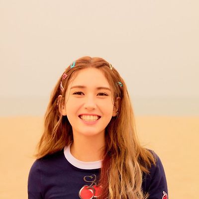 솔로 데뷔 앞둔 전소미 빈폴 스포츠 화보 사진