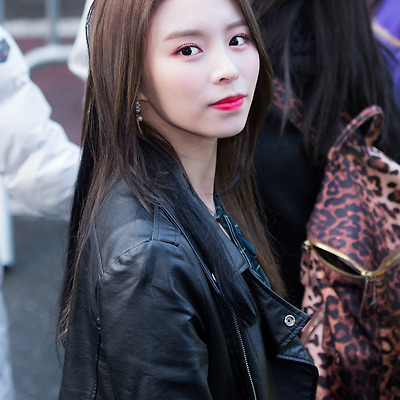 180223 뮤직뱅크 출근길 CLC