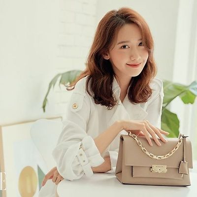윤아 검색 자동완성에 예쁨 아직도 없나