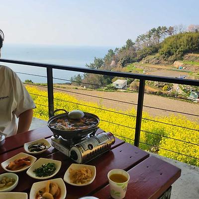 유명한 남해 멸치쌈밥 원조 맛집 '시골할매막걸리'