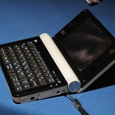 초소형 PC의 대명사 UMID mBook 후속 기종 M2 해외 공개 (사진더함)